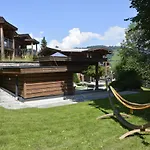 Tirol Am Wildenbach 公寓式酒店