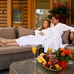 Tirol Am Wildenbach 公寓式酒店 4*