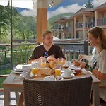 Tirol Am Wildenbach 公寓式酒店 涅德劳