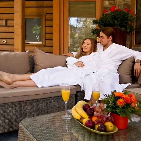 Tirol Am Wildenbach 公寓式酒店 4*